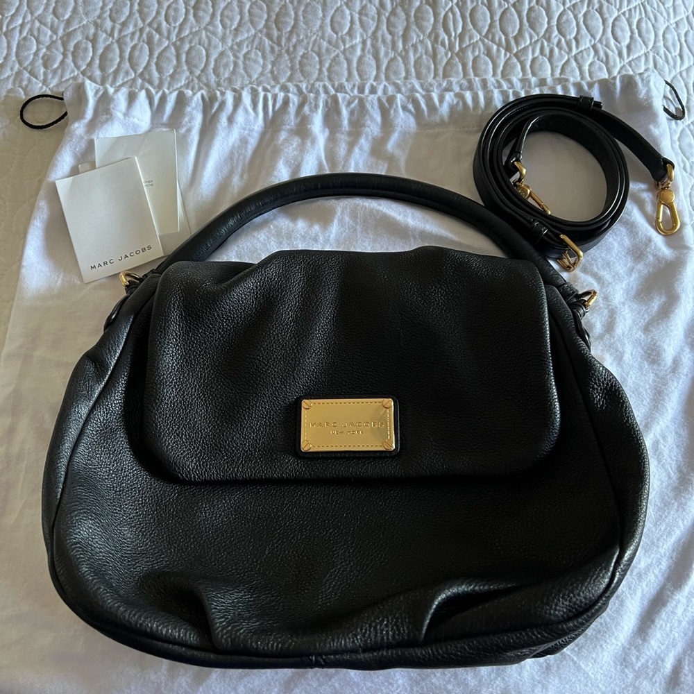 Marc Jacobs black leather crossbody bag. New.